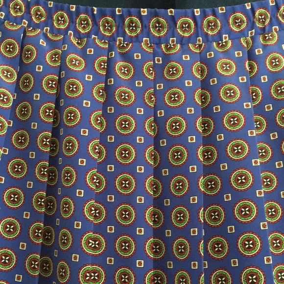 Vintage Pleated Medallion Skirt - Picture 4 of 5